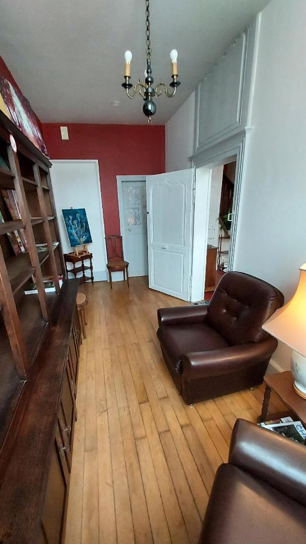 Les Gites Du Chateau Châteaumeillant Extérieur photo